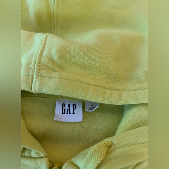 GAP Yellow Zip-Up Jacket with Hood and Ribbed Cuffs - Picture 3 of 6